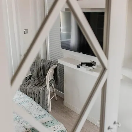 Apartament Nad Jeziorem Sajmino *